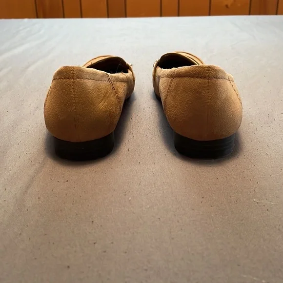 💕 5/$25 closet clean out💕 Kim Rogers dark tan shoes - Picture 3 of 5